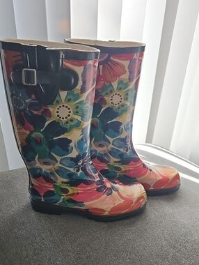 Nomad Puddles Floral Rain Boots Blue Multi Flower Size 9